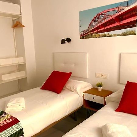 My Home In Triana, Luminoso Y Acogedor Apartamento Sevilla Exteriör bild