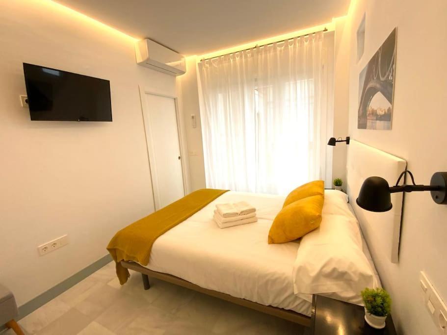 My Home In Triana, Luminoso Y Acogedor Apartamento Sevilla Exteriör bild