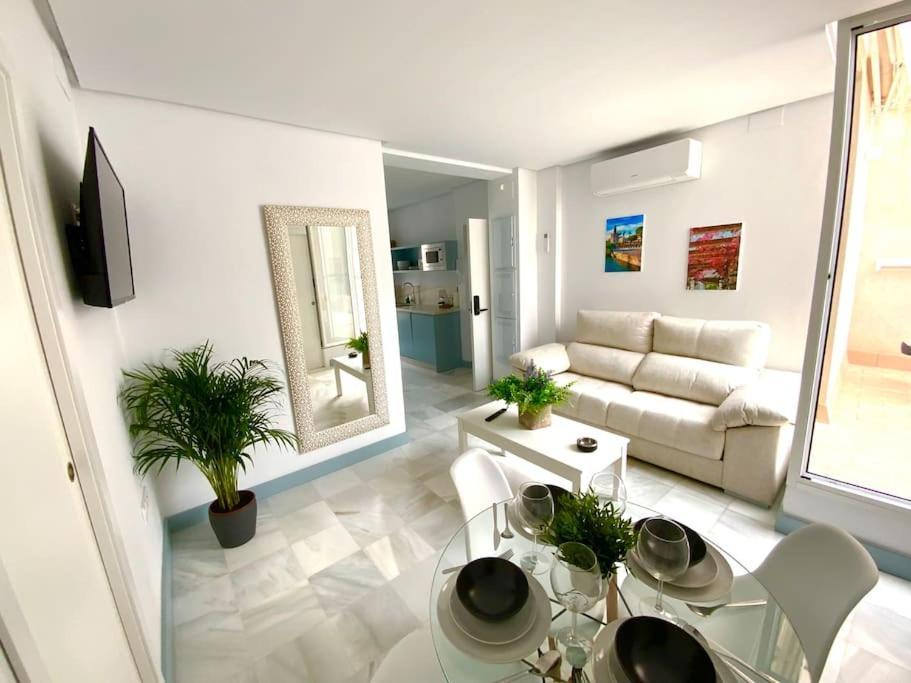 My Home In Triana, Luminoso Y Acogedor Apartamento Sevilla Exteriör bild